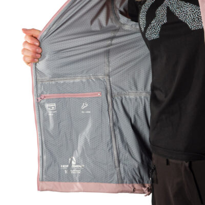 Dámska nepremokavá multišportová bunda zbaliteľná 2.5L NORTHKITPRO1 39
