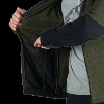 Pánsky trekingový technický sveter so spevnenými čásťami SZYMON 47